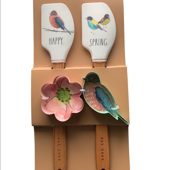 🌺🌺Rae Dunn 4 piece spatula and cookie cutter HAPPY SPRING🌺🌺 - Picture 2 of 4
